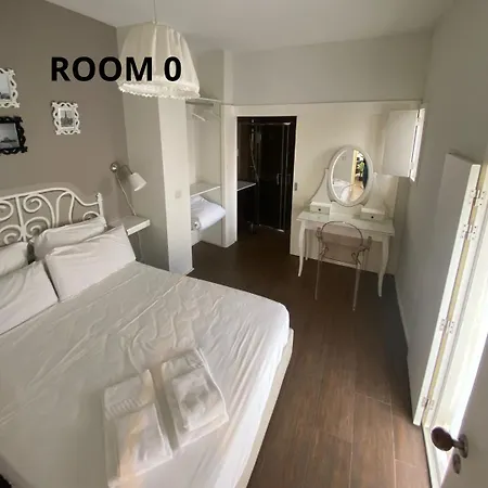 Penzion Bcharming House Porto